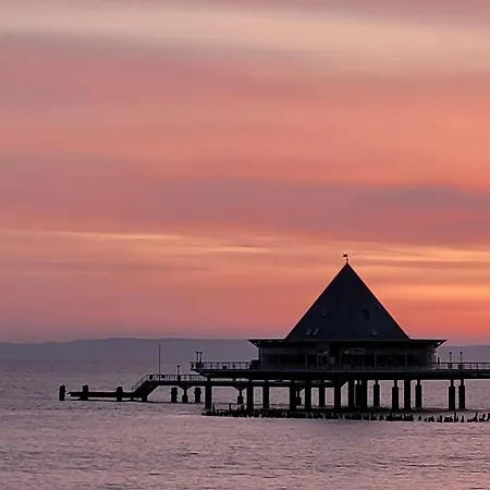 Neu! Ferienhaeuser - *