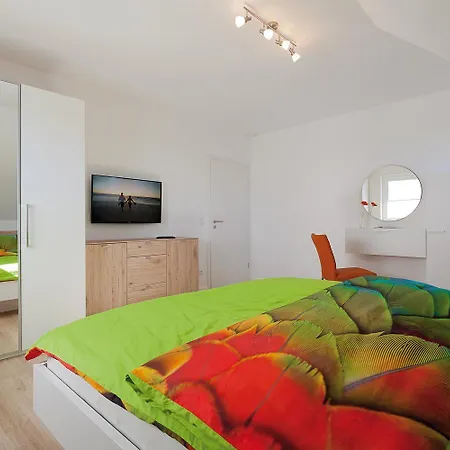 Neu! Ferienhaeuser - *